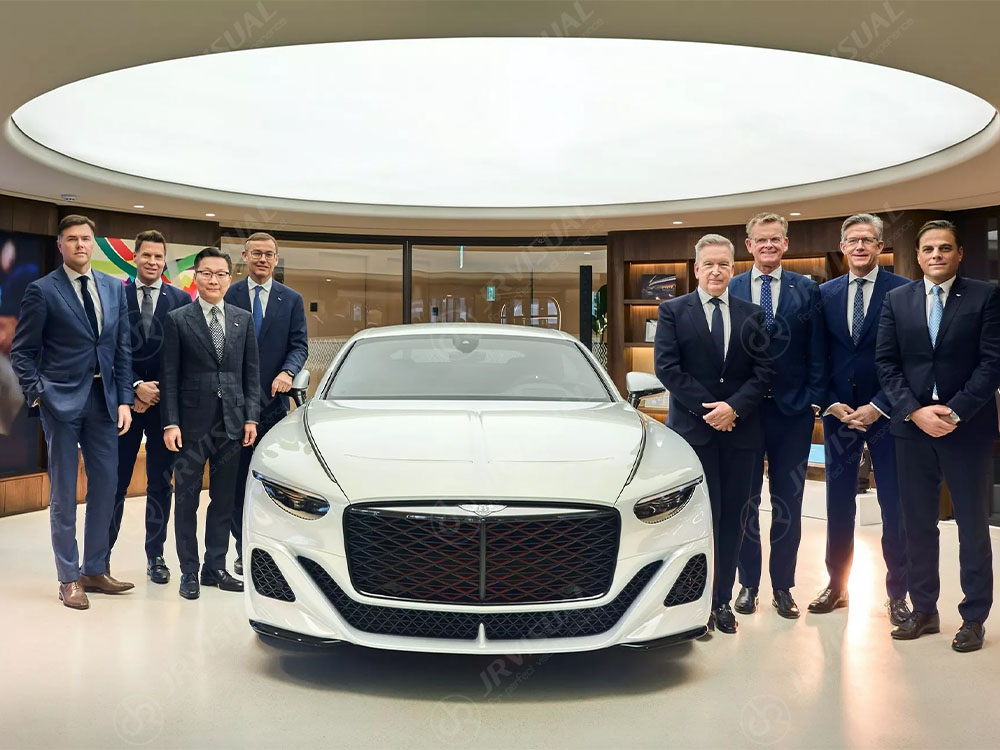 jrvisualtec-isoft-flexible-led-display-bentley-showroom-1