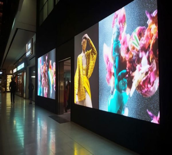 Retail Digital Signage(3)
