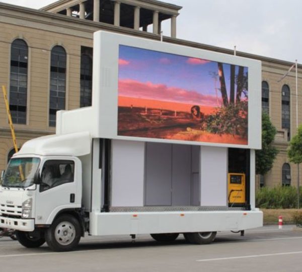 outdoor-LED-DisplayPublic transport678