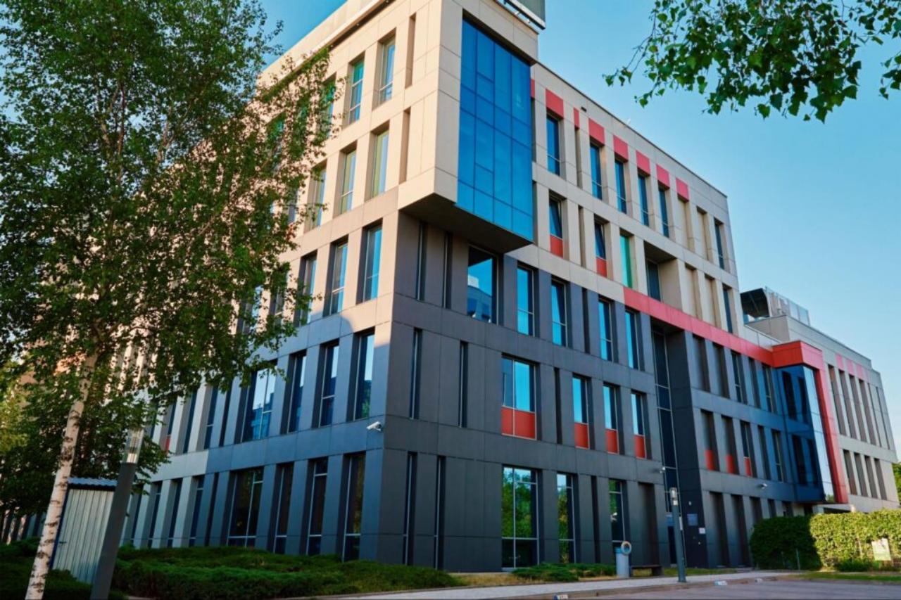 LED display solution provider(1)