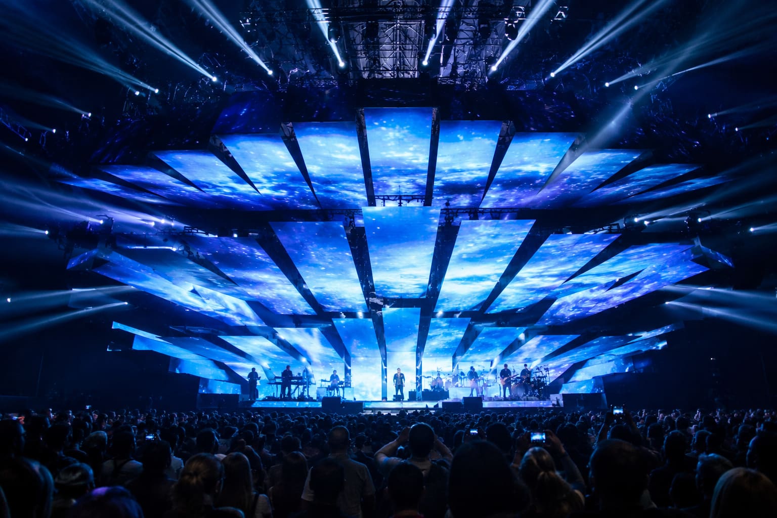 3D Kinetic LED screen