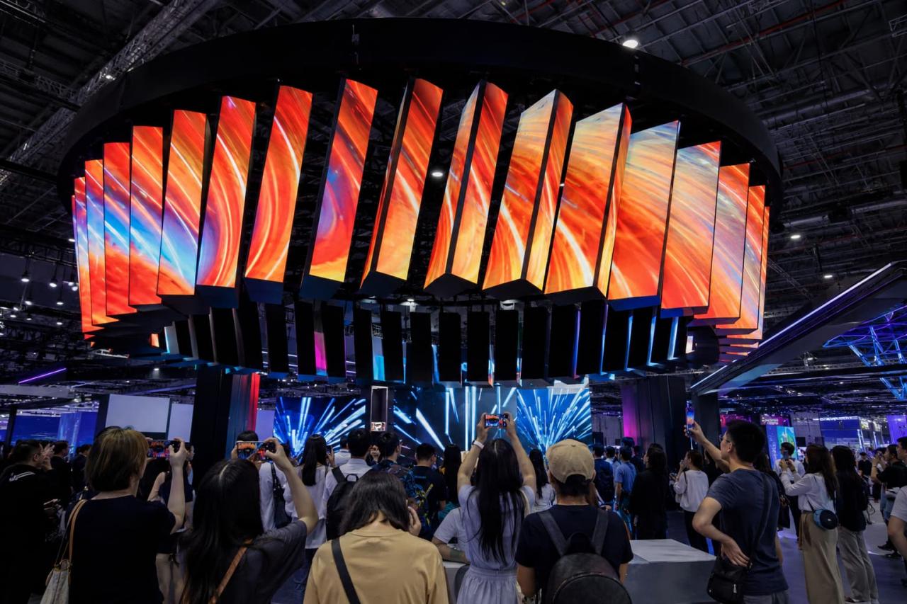 rotating led screen2(1)