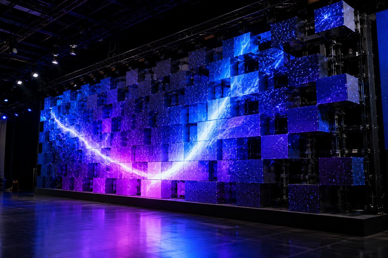 3D kinetic LED screen4