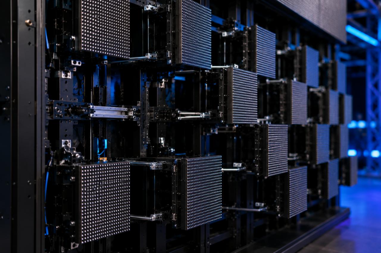 kinetic LED wall structural load 1